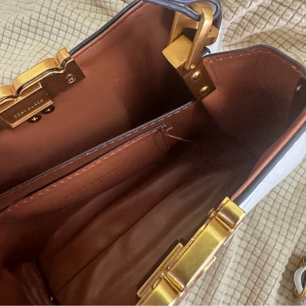 Tory Burch White Shoulder Bag with Gold Details
